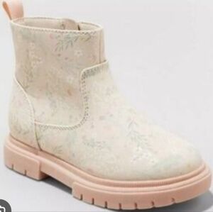 Cat & Jack Toddler Girls' Flora Zipper Booties - Blush (Cream)